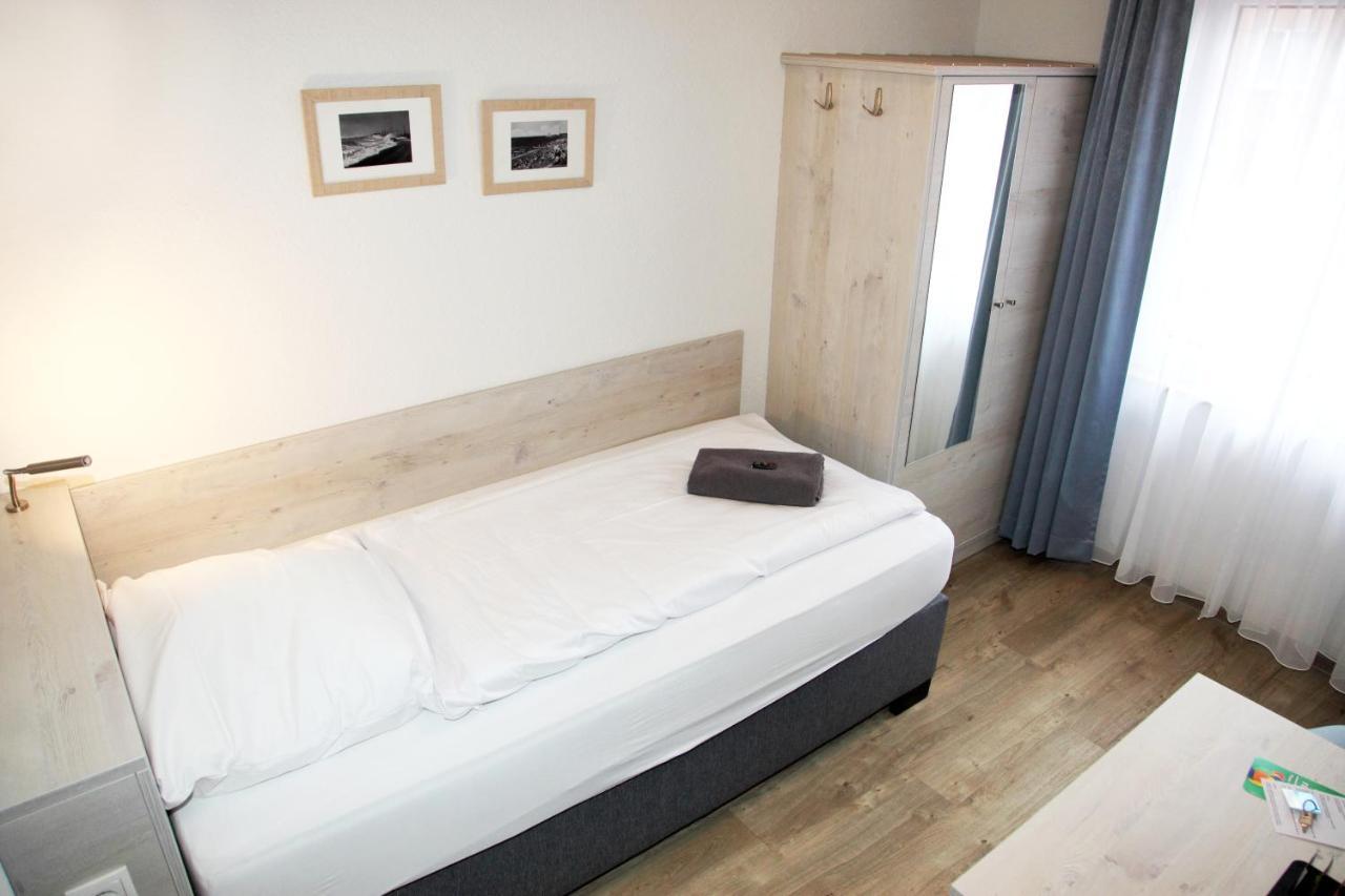 Pension Norddeich&Ferienwohnungen Strandglück Exterior foto